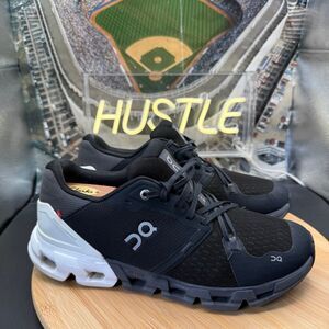 On Cloud Cloudflyer 4 Running Shoes Women’s Size 10 Black/White